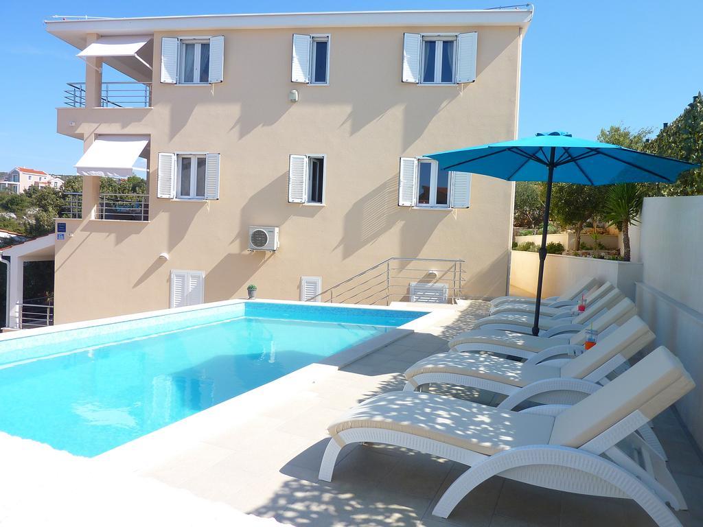 Apartments Villa Laguna With Pool Ražanj 外观 照片